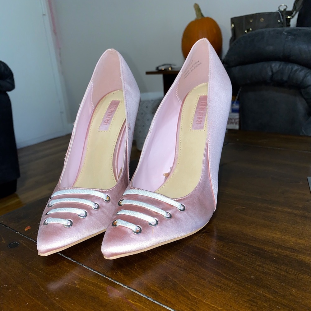 High heels - Picture 8 of 8